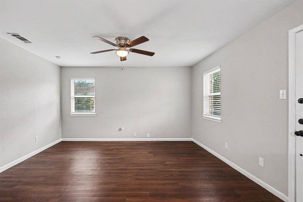 809 E Bovell Street, Crowley, TX 76036