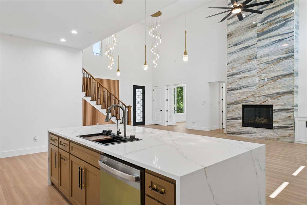9008 Crosswind Drive, Fort Worth, TX 76179