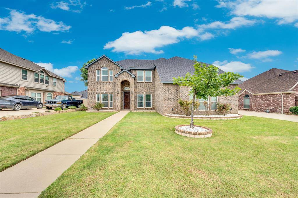1611 Montelena Avenue, Kennedale, TX 76060