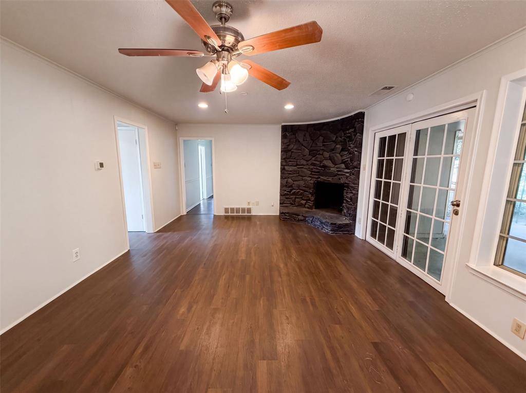 821 Glen Oaks Boulevard, Dallas, TX 75232