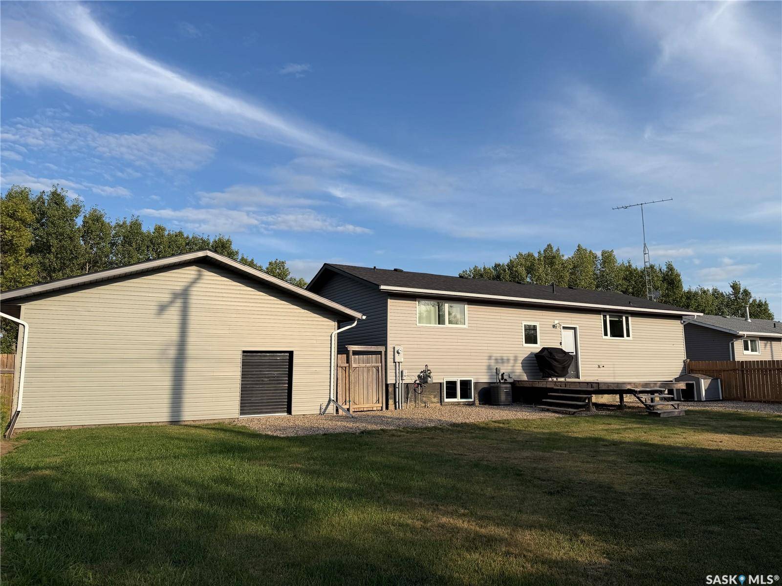 123 Railway AVENUE, Lake Lenore, SK S0K 2J0