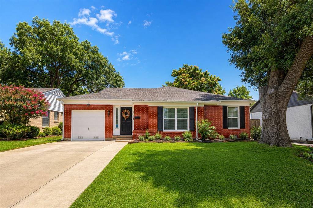 1818 N Plymouth Drive N, Irving, TX 75061
