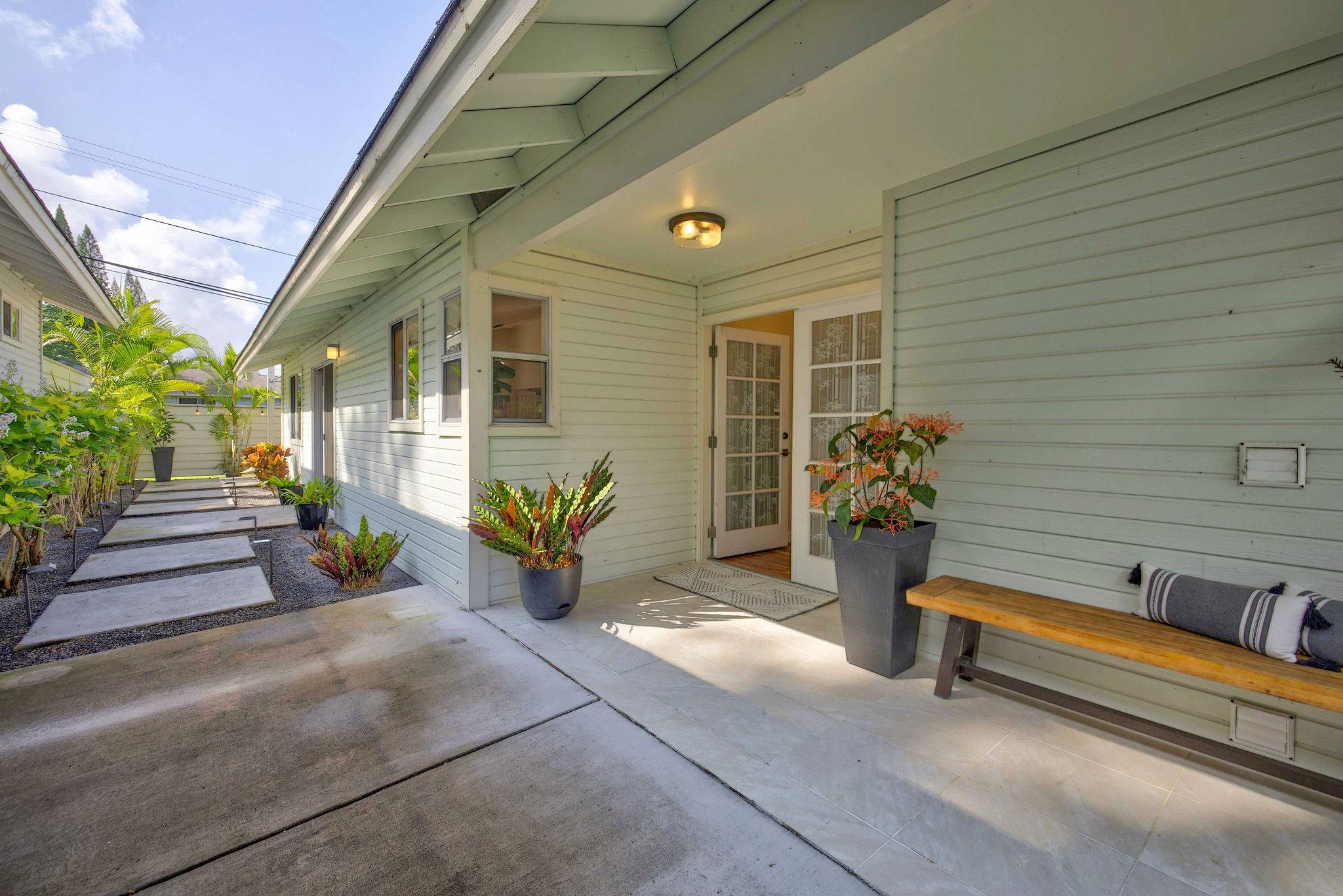 75-233 NANI KAILUA DR #102, Kailua Kona, HI 96740