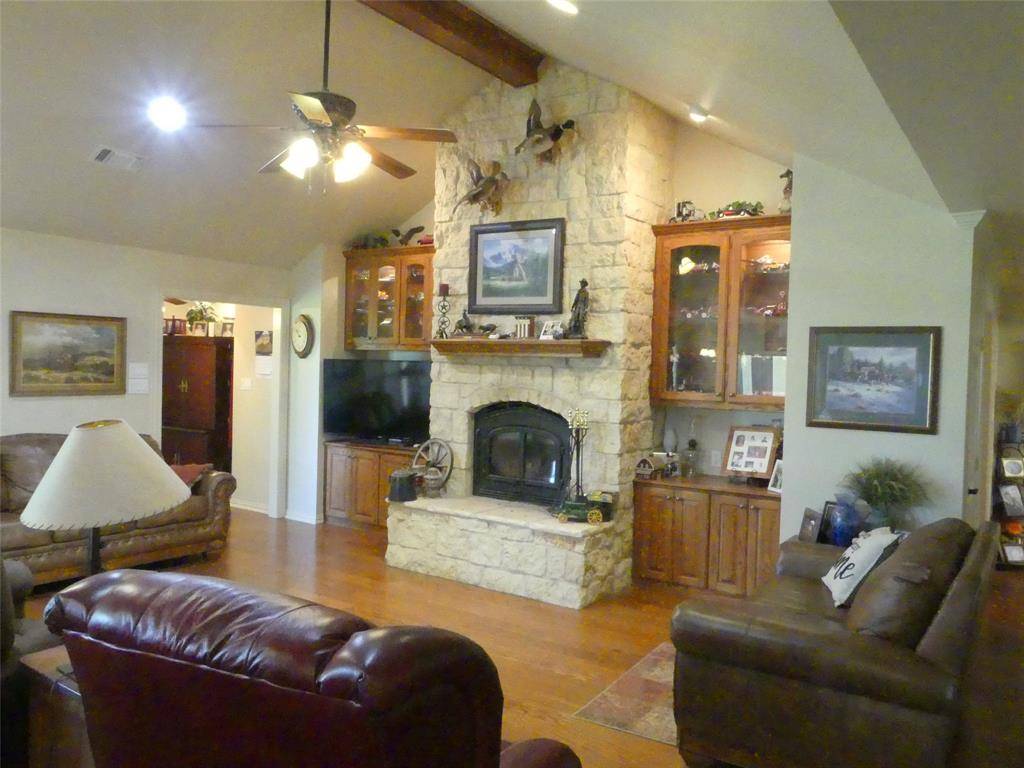 3421 School House Road, Forestburg, TX 76239