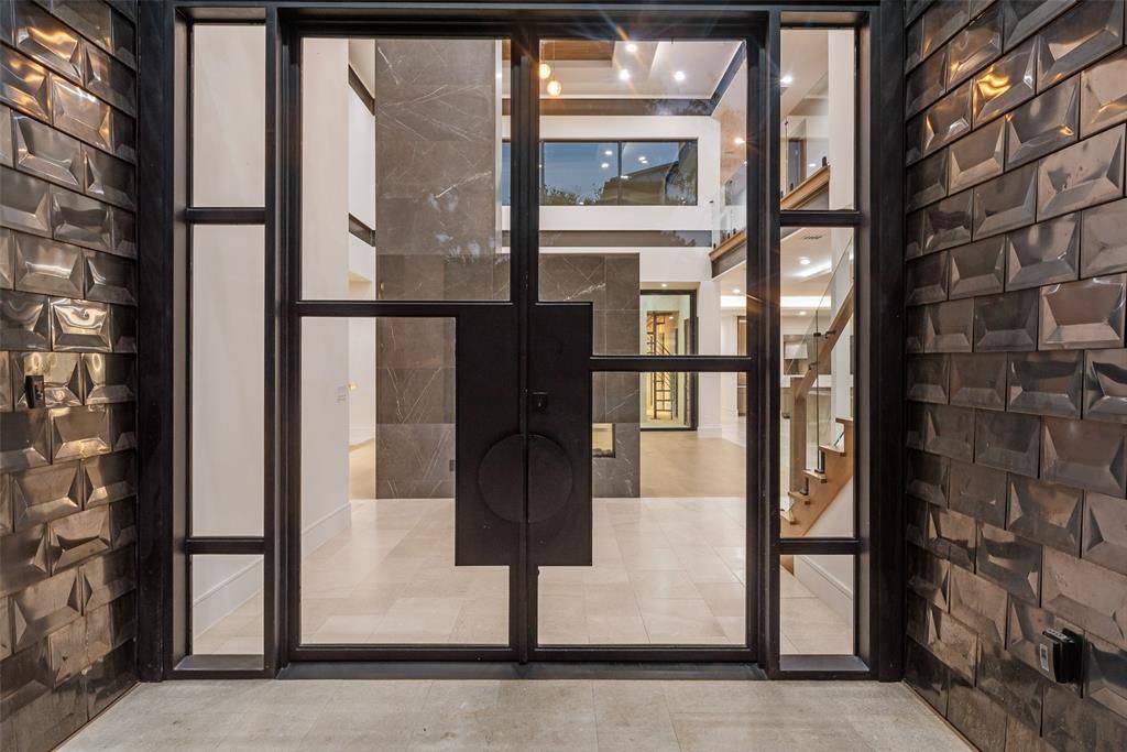 7138 Azalea Lane, Dallas, TX 75230