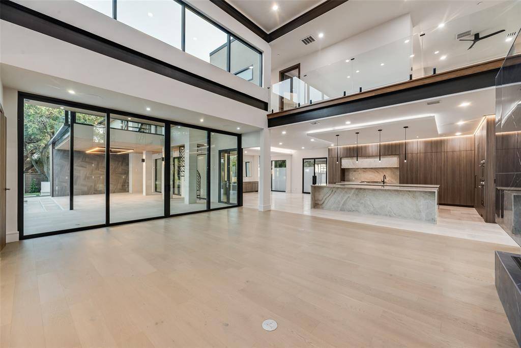 7138 Azalea Lane, Dallas, TX 75230