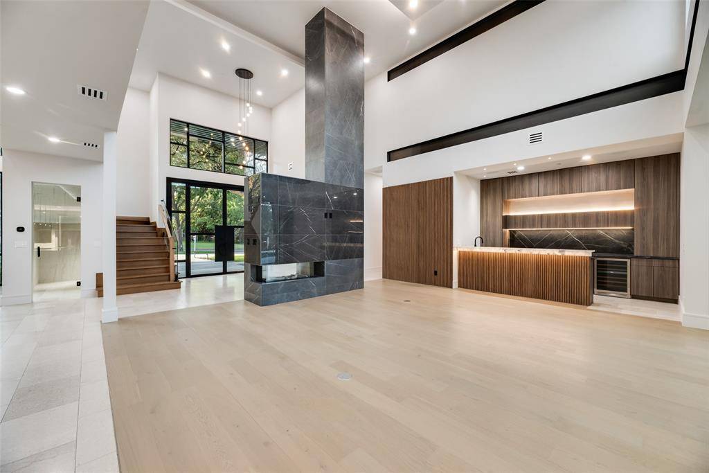 7138 Azalea Lane, Dallas, TX 75230