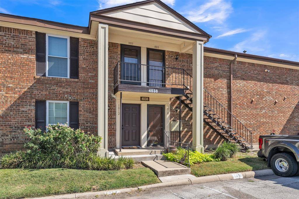 4038 Ridglea Country Club Drive #1011, Fort Worth, TX 76126