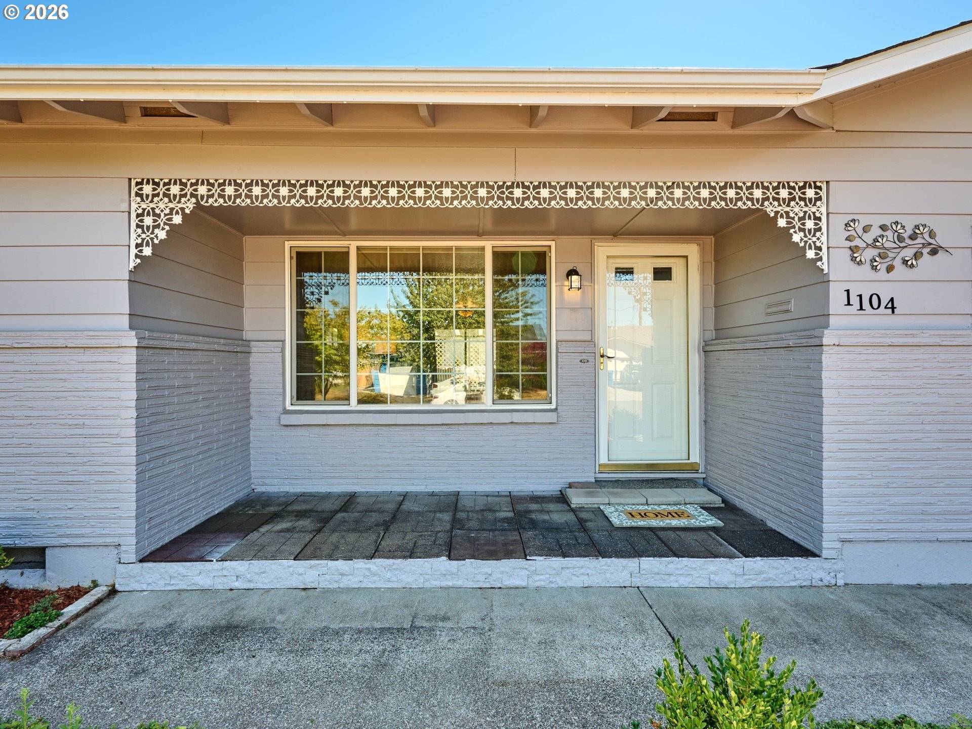 1104 STANFIELD RD, Woodburn, OR 97071