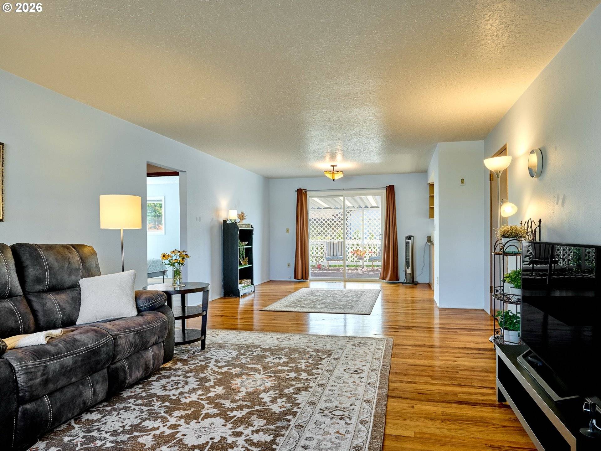1104 STANFIELD RD, Woodburn, OR 97071