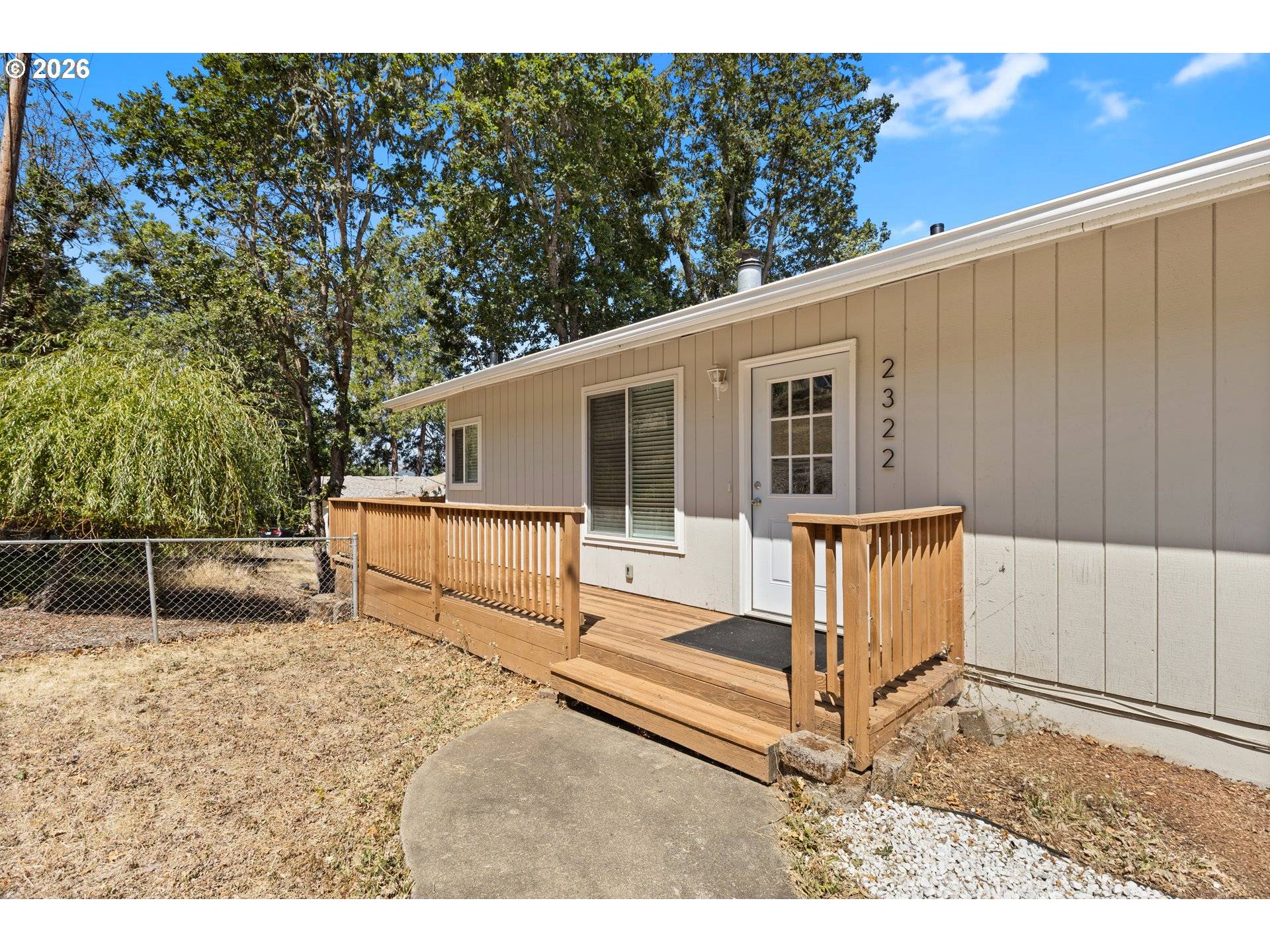 2322 W MILITARY AVE, Roseburg, OR 97471