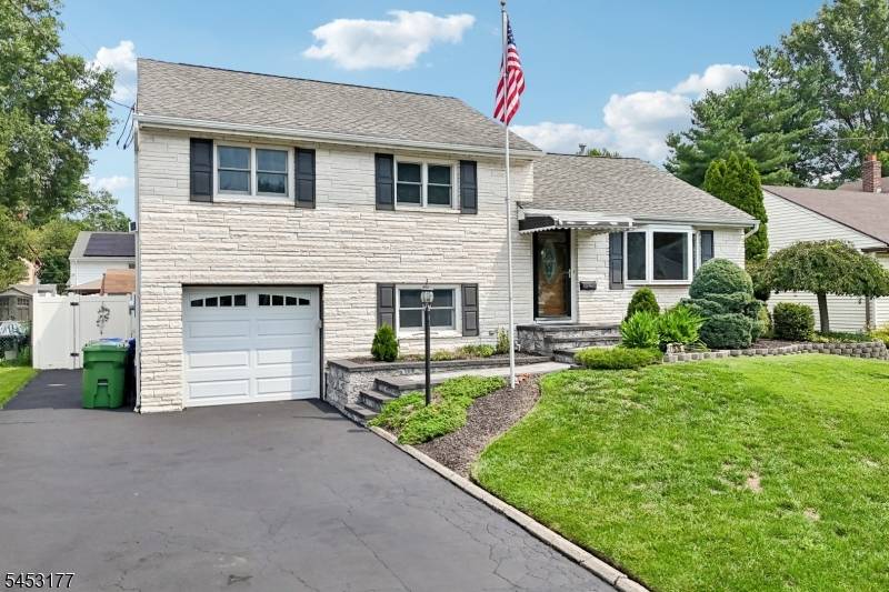 1526 N Stiles St, Linden City, NJ 07036