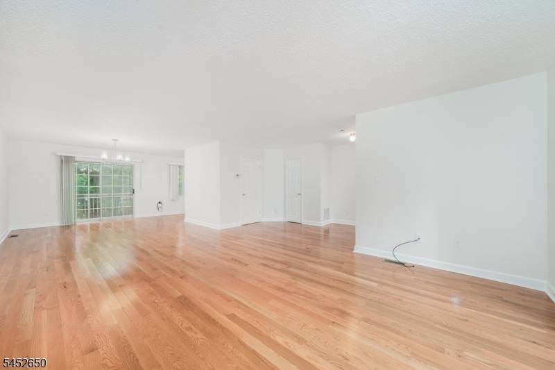 15 Starling Way, Berkeley Heights Twp., NJ 07922
