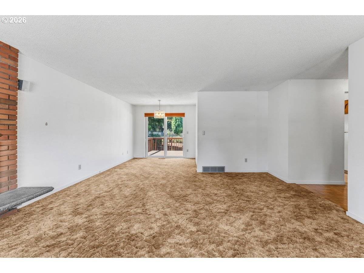 2140 19TH ST, West Linn, OR 97068