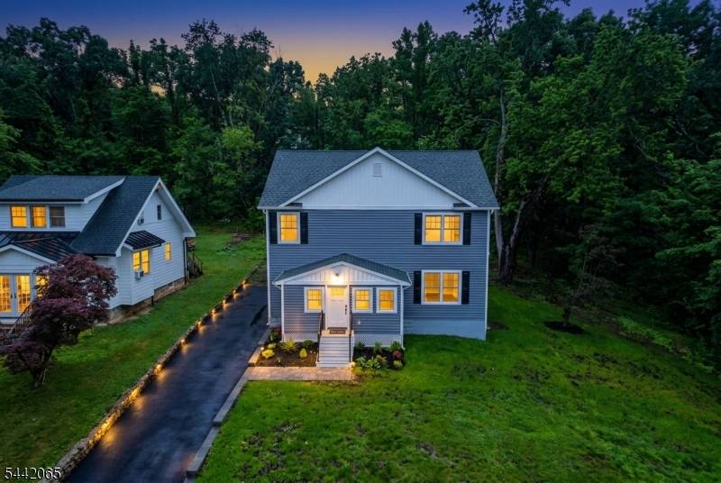 21 Willow Ave, Randolph Twp., NJ 07869