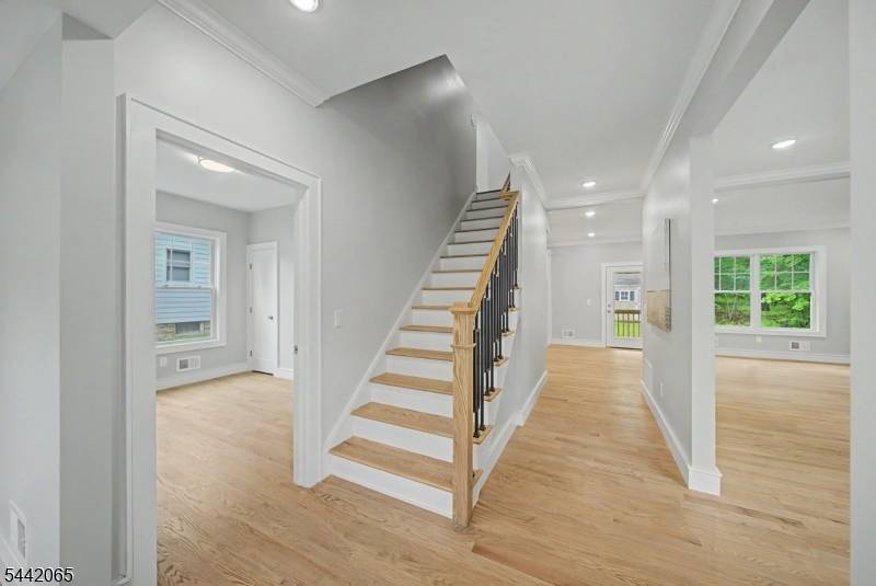 21 Willow Ave, Randolph Twp., NJ 07869
