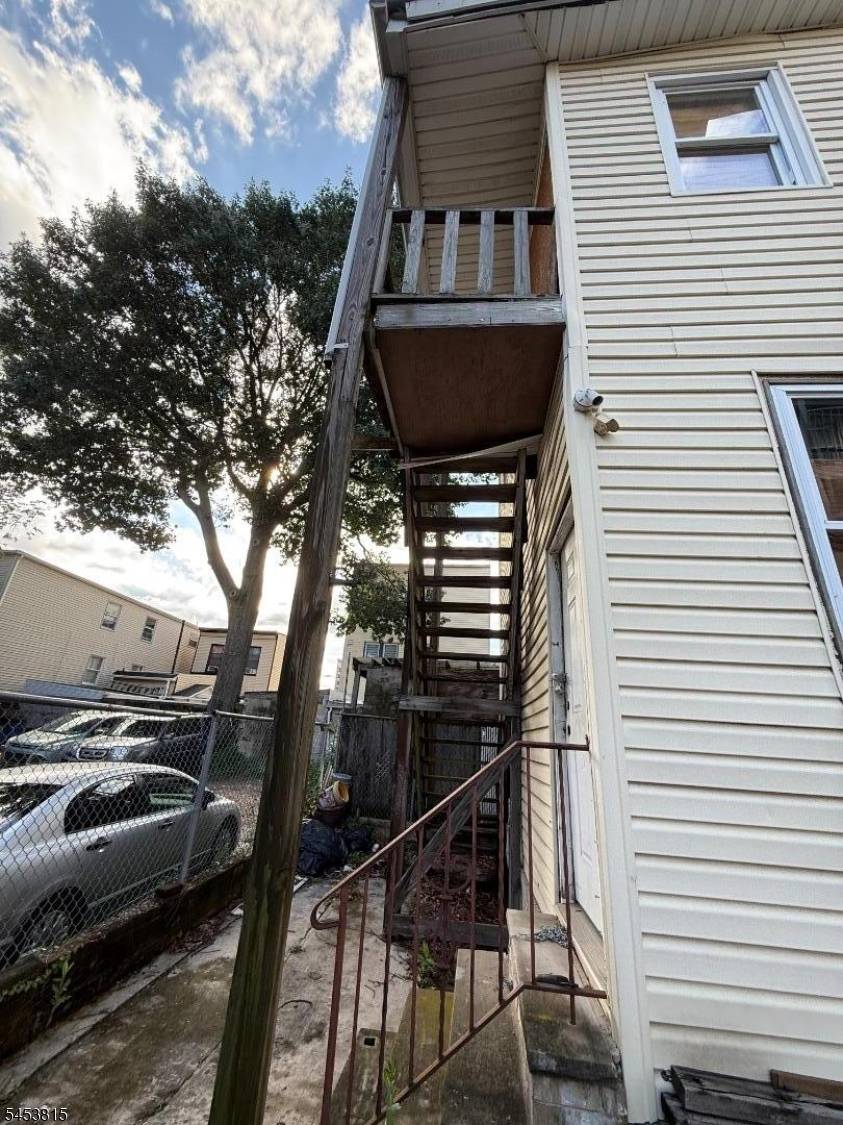 210 Berkeley Ave, Newark City, NJ 07107