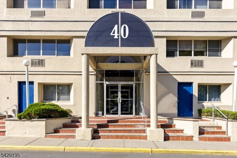 40 Fayette St #26, Perth Amboy City, NJ 08861