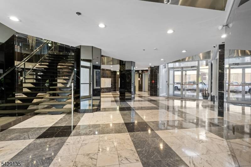 40 Fayette St #26, Perth Amboy City, NJ 08861
