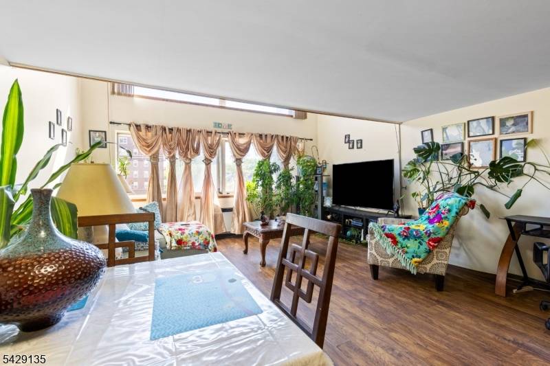 40 Fayette St #26, Perth Amboy City, NJ 08861