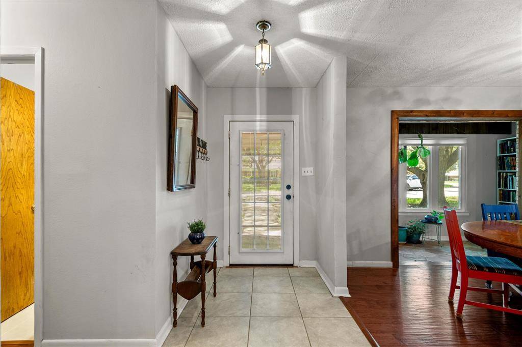 201 Delmore Drive, Hillsboro, TX 76645