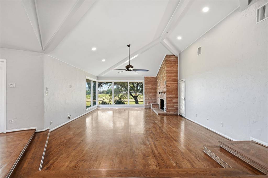 3202 S Country Club Road, Garland, TX 75043