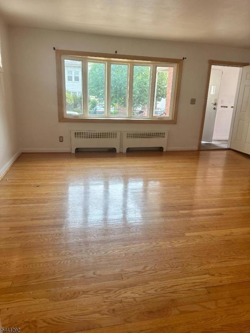 17 Pettit St, Bloomfield Twp., NJ 07003
