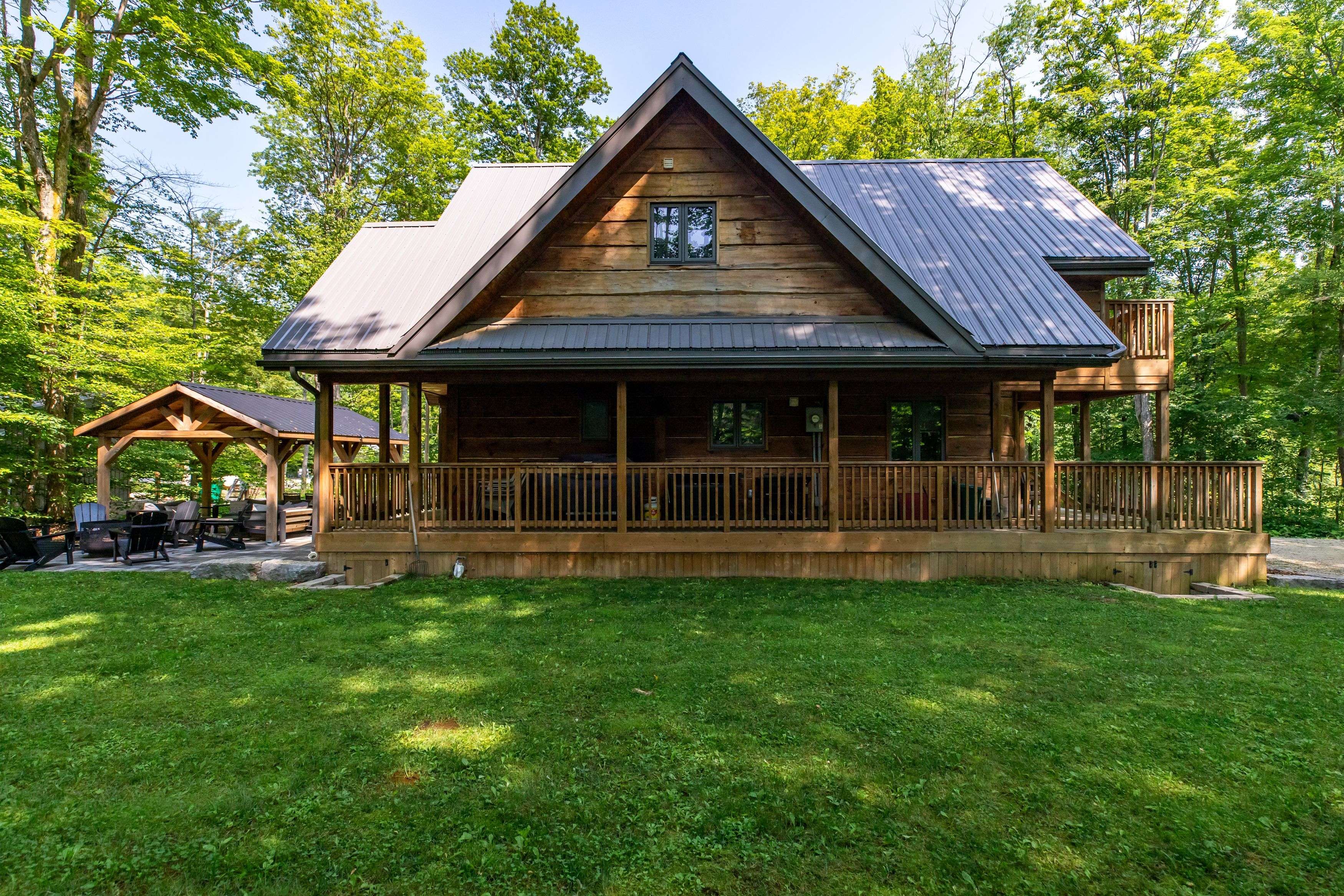 120 Beau LN, Grey Highlands, ON N0C 1E0