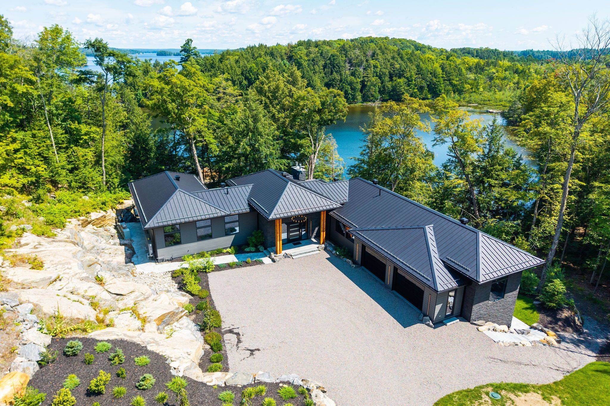 1013 Halls RD #2, Muskoka Lakes, ON P0B 1J0