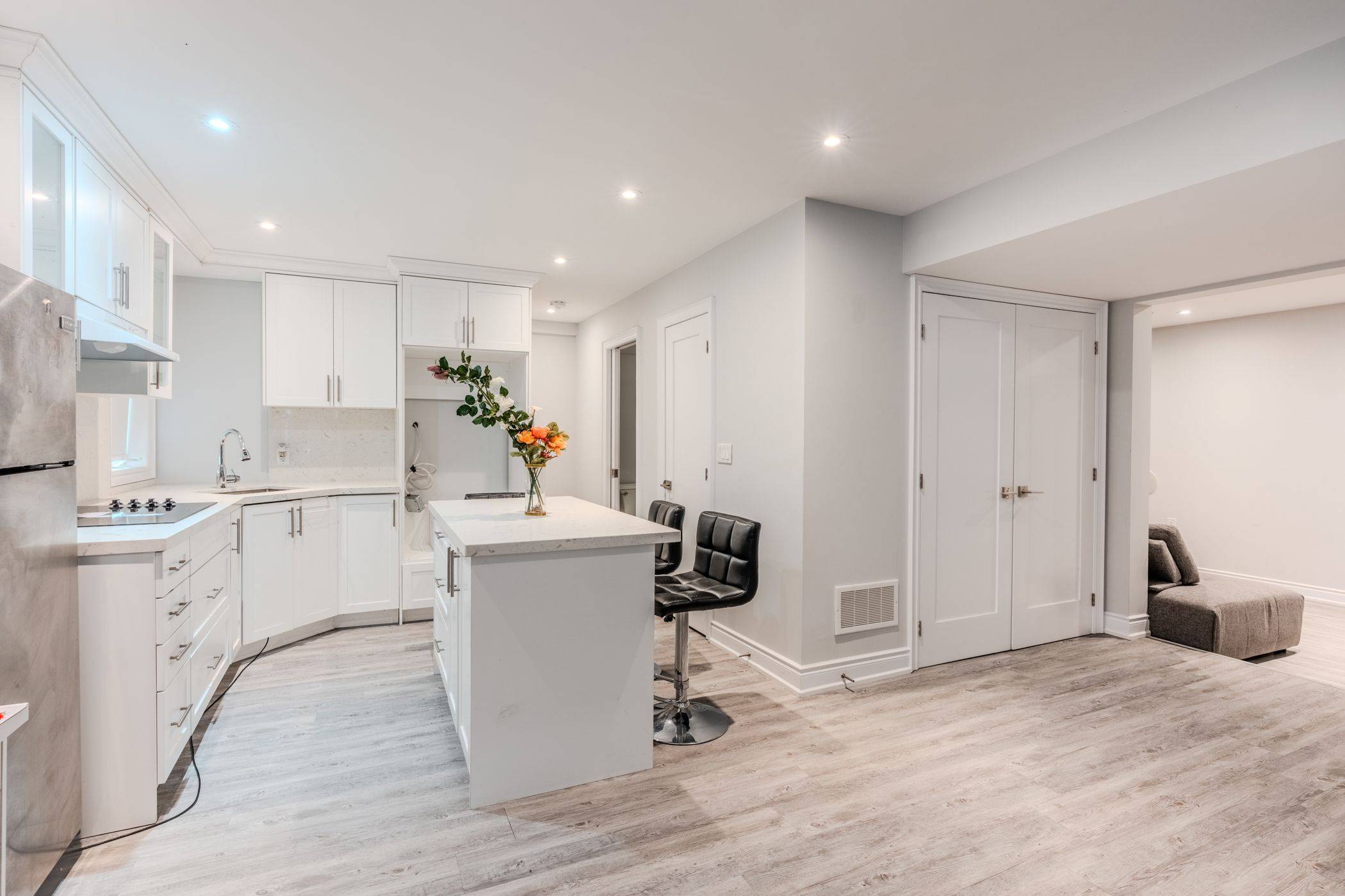 7 Picasso DR, Brampton, ON L6P 3L5