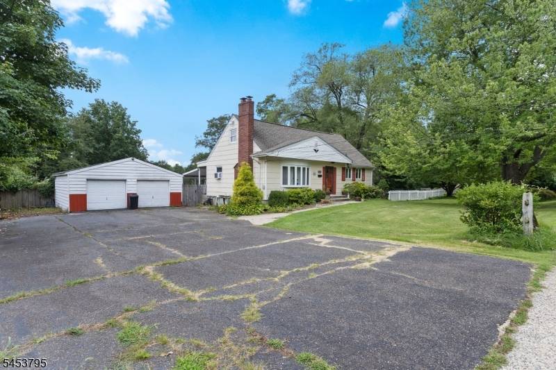 752 Park Ave, Middletown Twp., NJ 07718
