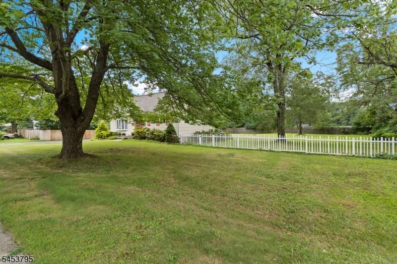 752 Park Ave, Middletown Twp., NJ 07718