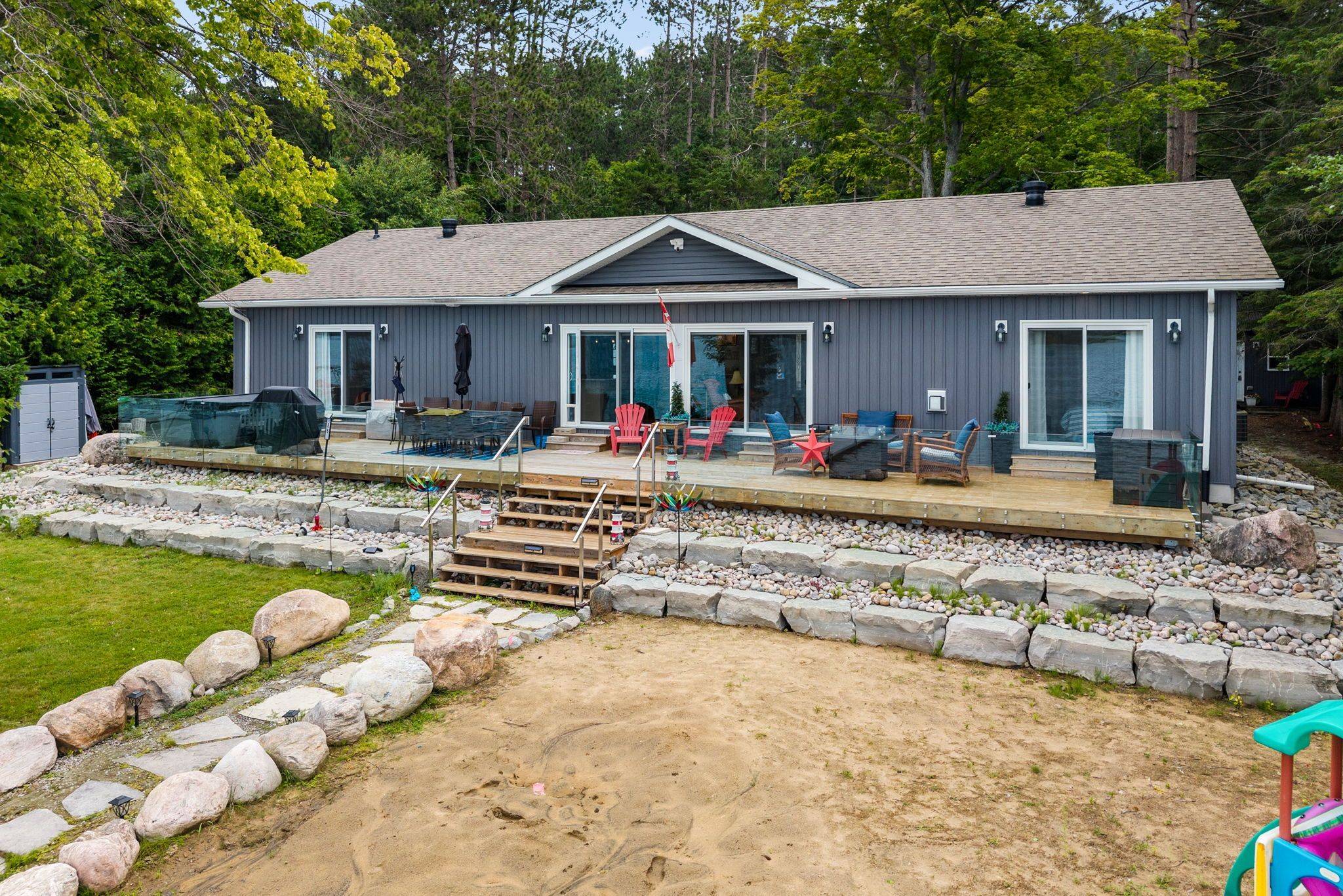 86 Andrew DR, Tiny, ON L9M 0B4