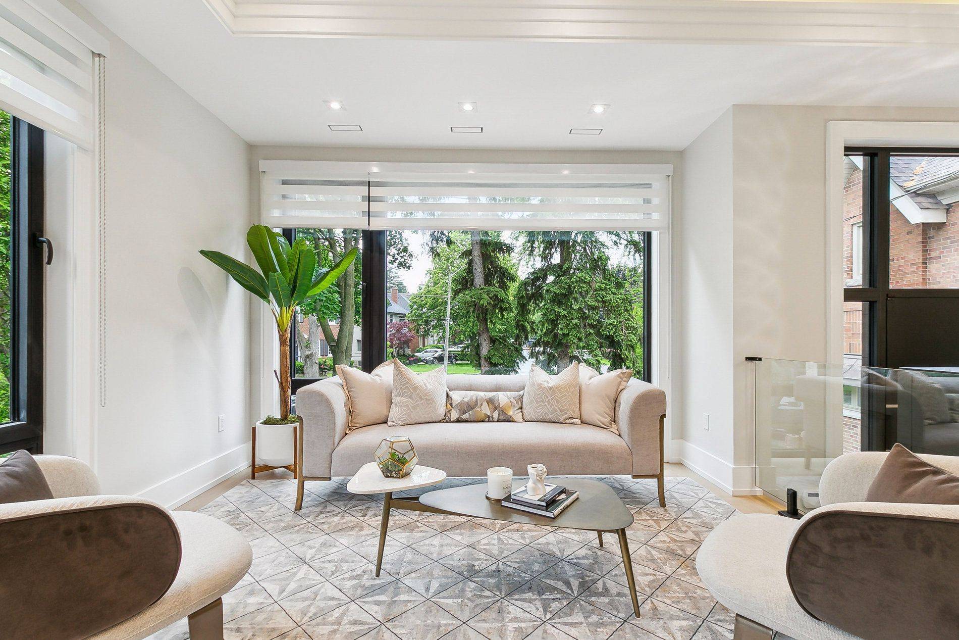 12 Otter CRES, Toronto C04, ON M5N 2W2