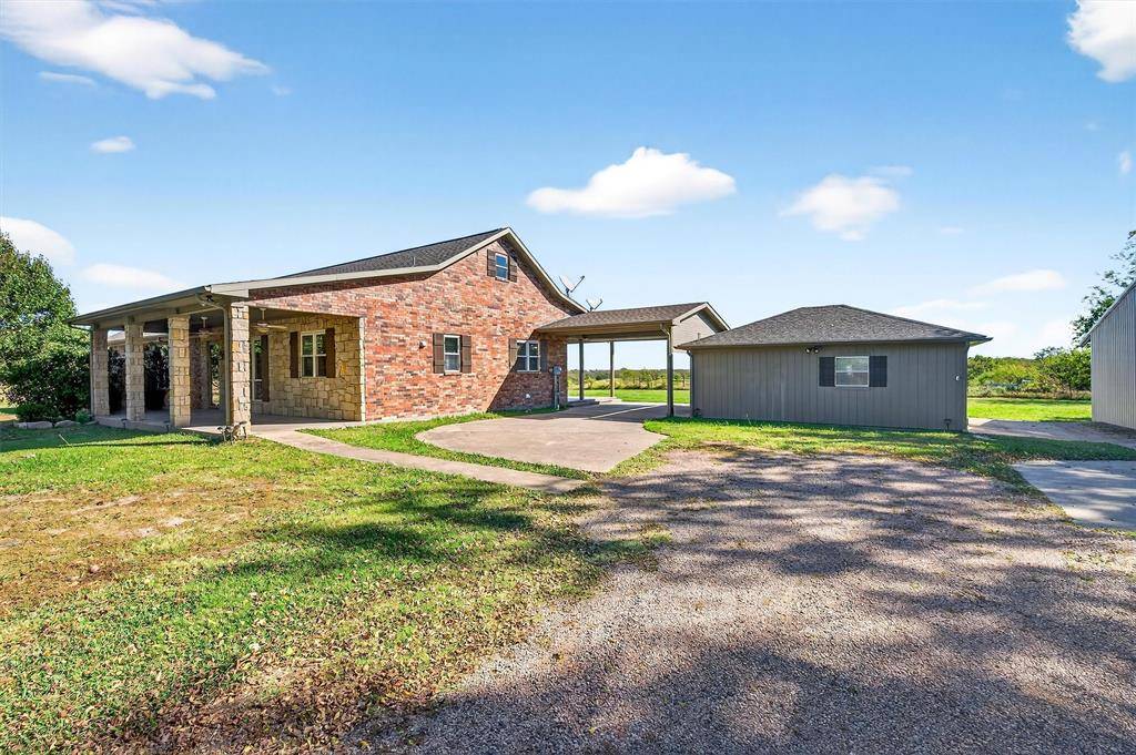 2166 Old Southmayd Road, Sherman, TX 75092
