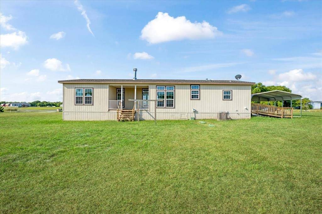 121 Bandana Drive, Southmayd, TX 76273