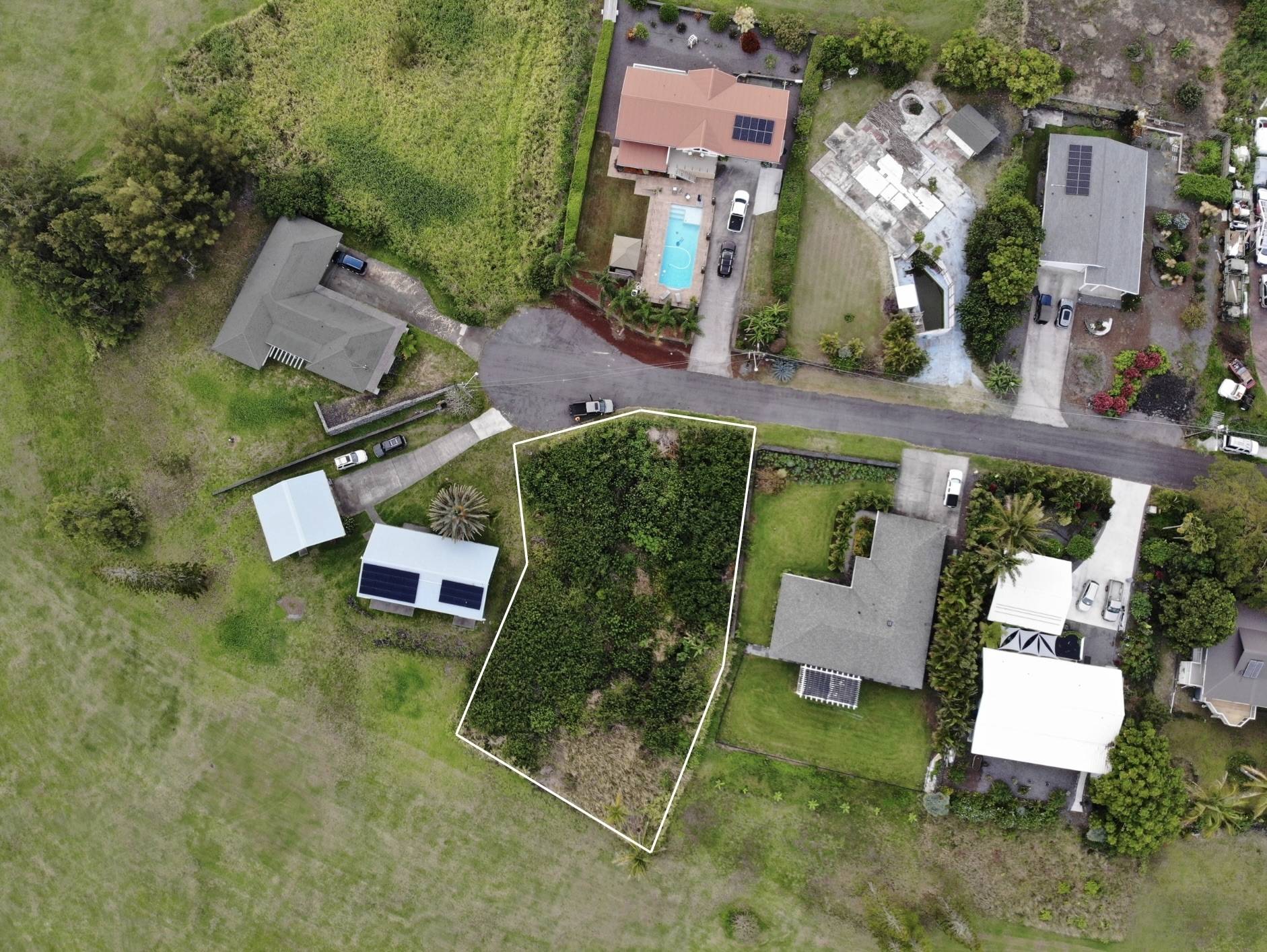 AU MOKU PL, Naalehu, HI 96772