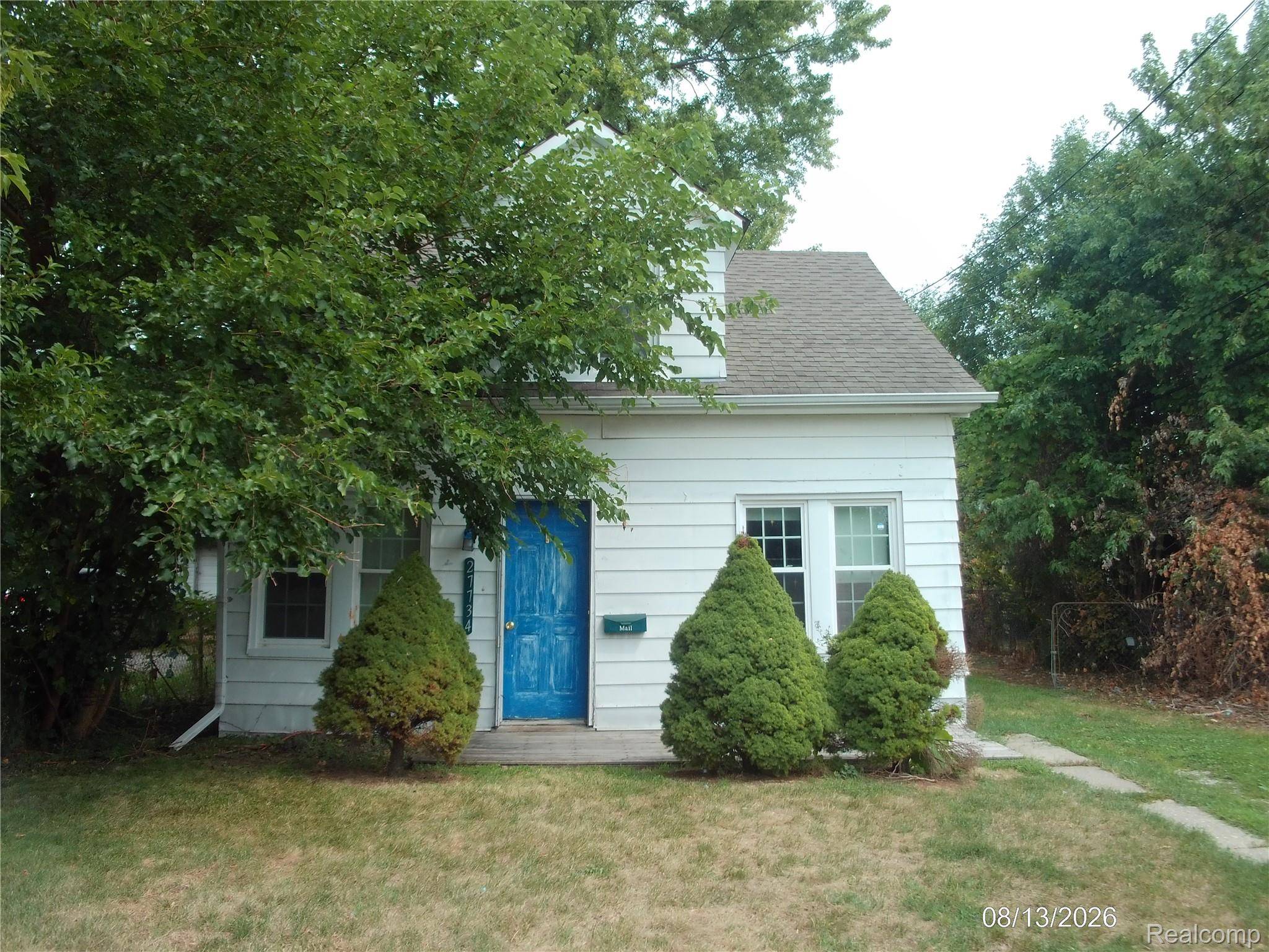 27734 O'Neil Street, Roseville, MI 48066