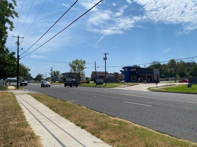 913 E Tyler Street, Athens, TX 75751