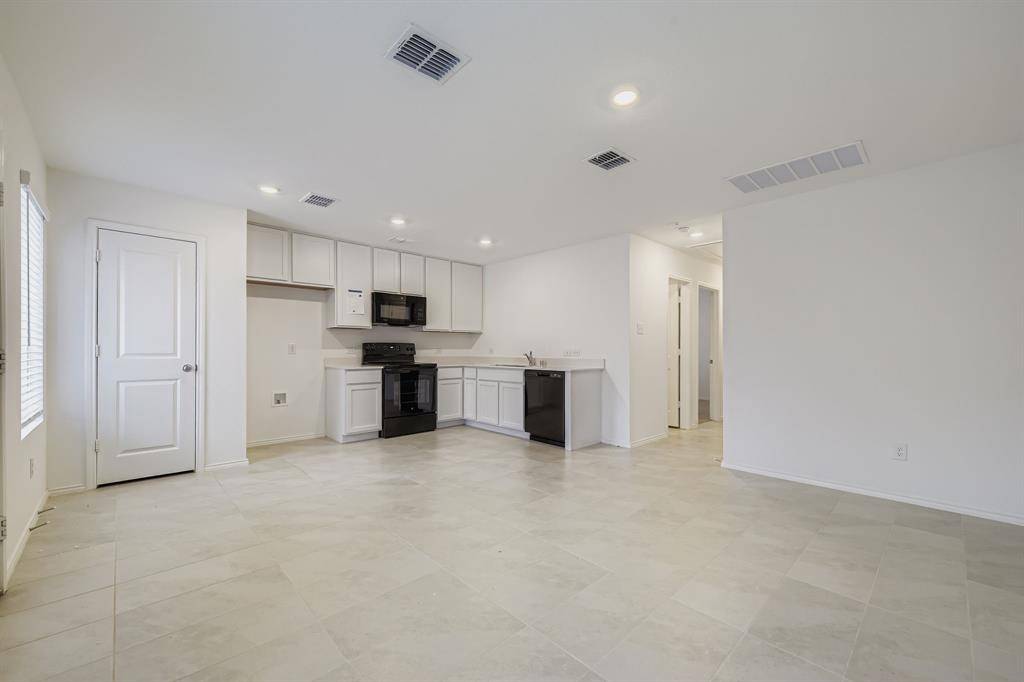 8739 Cottage Creek Drive #53, Fort Worth, TX 76123