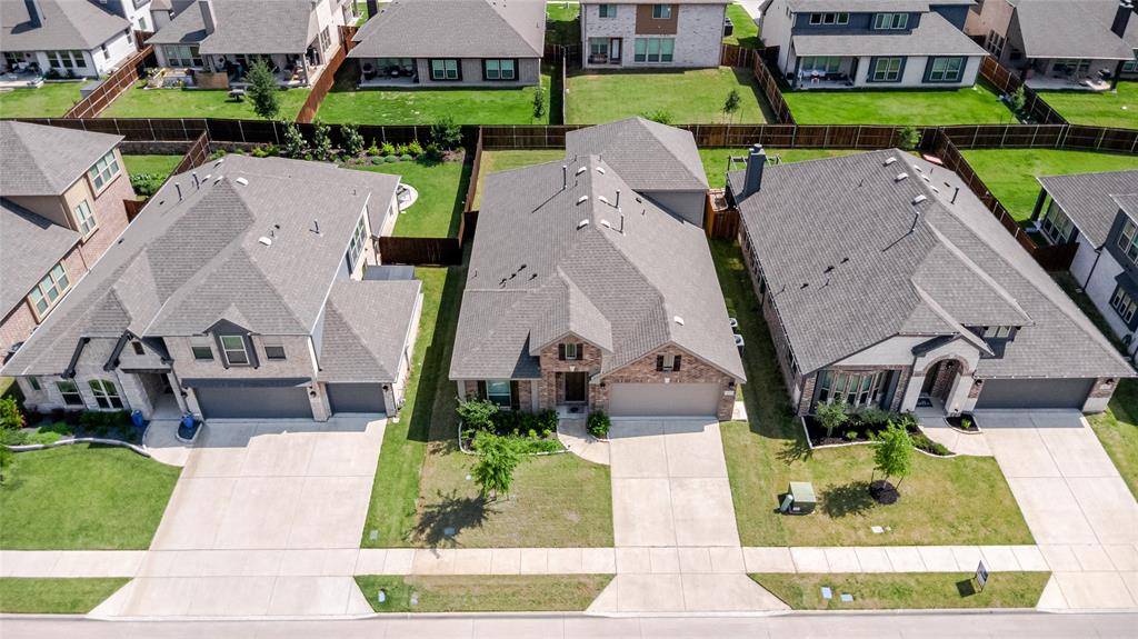 452 W Autumn Hill Bluff, Lavon, TX 75166