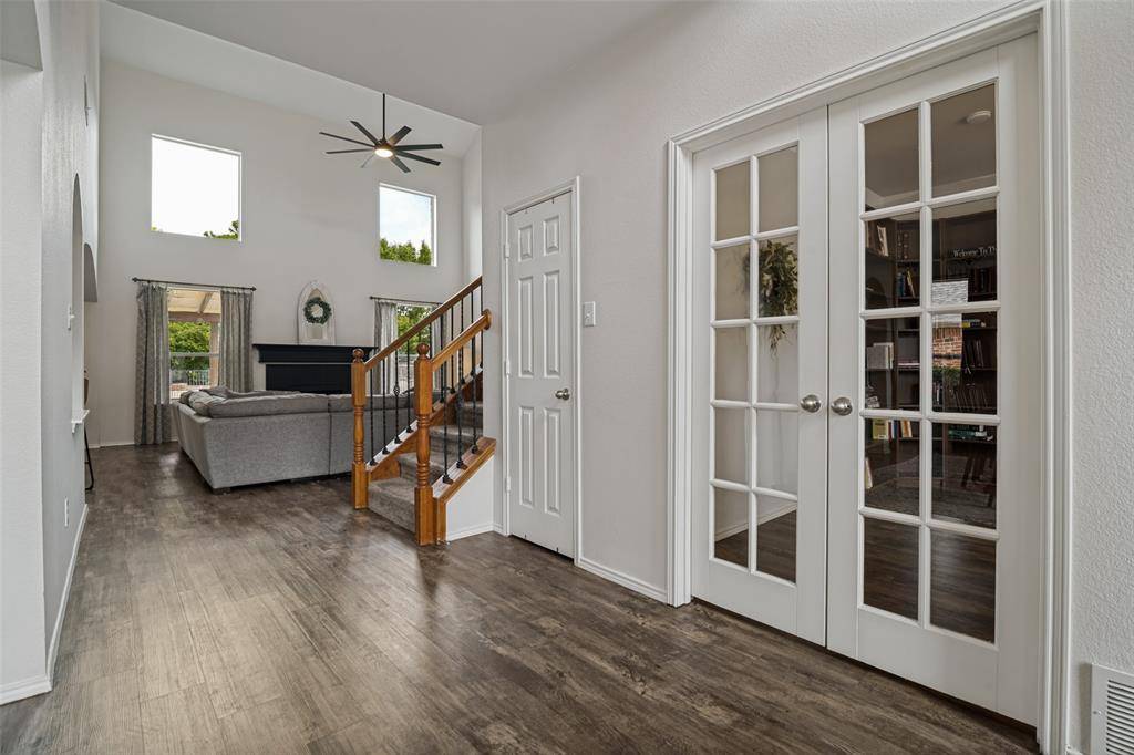 414 Love Bird Lane, Murphy, TX 75094