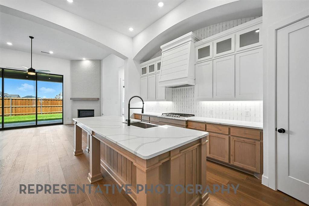 833 Bridle Path Parkway, Aubrey, TX 76227