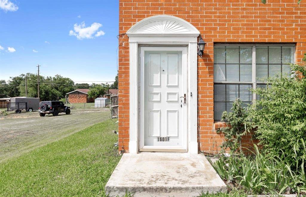 1601 14th Street #F, Brownwood, TX 76801