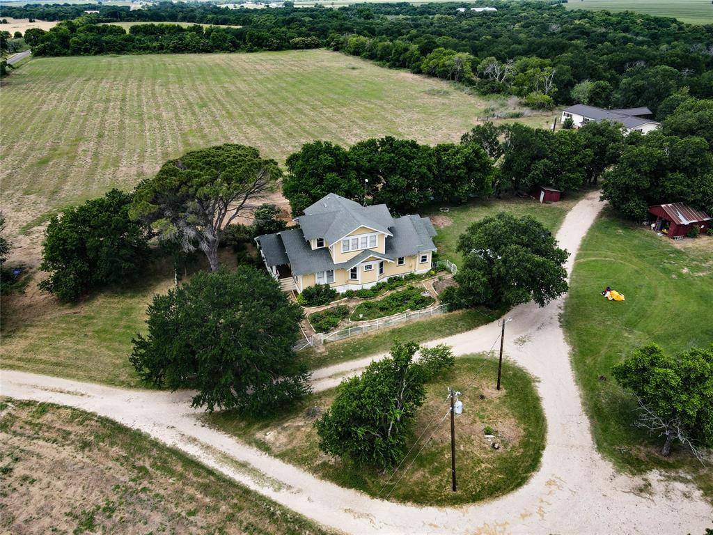 2749 Mcgregor South Loop, Mcgregor, TX 76657