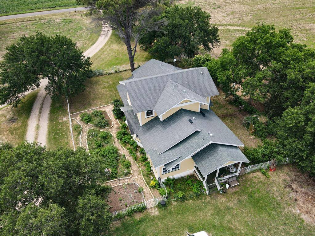 2749 Mcgregor South Loop, Mcgregor, TX 76657