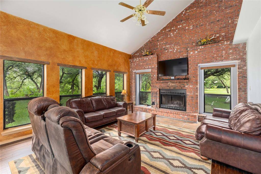 5567 FM 2633, Santa Anna, TX 76878