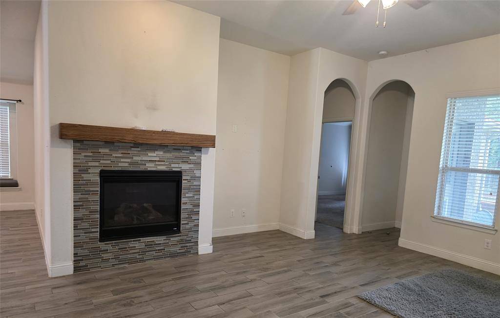 1400 Crossvine Drive, Anna, TX 75409