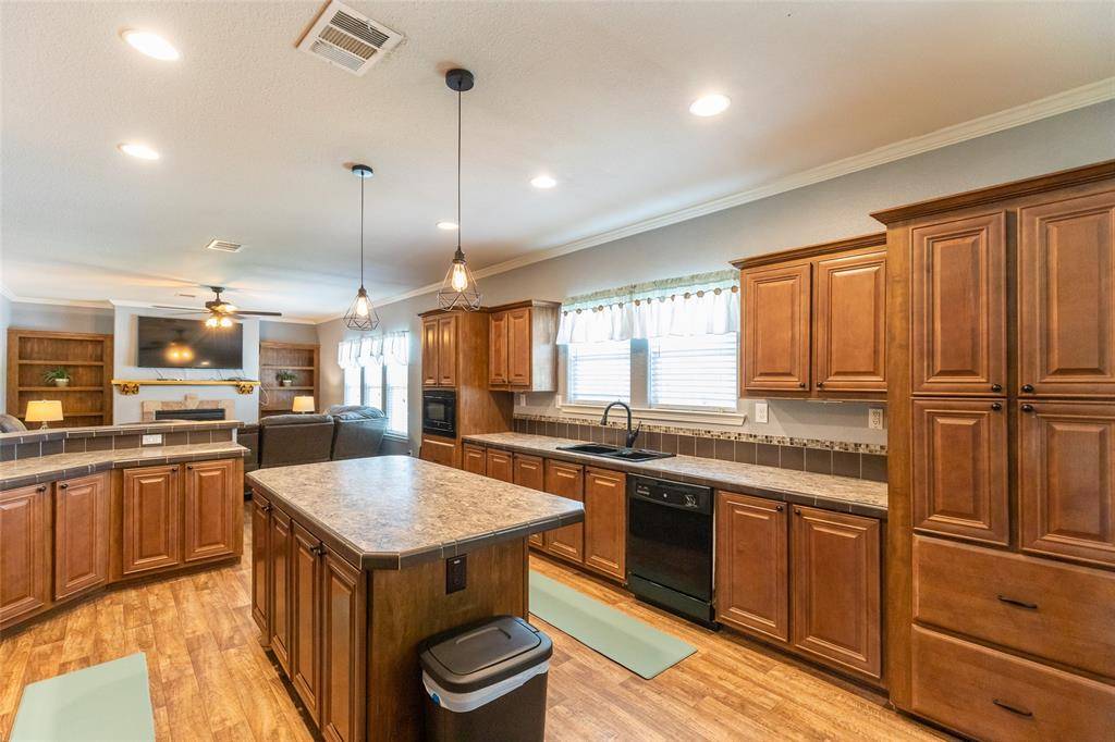 239 County Road 123, Abilene, TX 79601