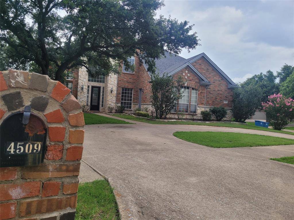 4509 Brittany Drive, Rowlett, TX 75088